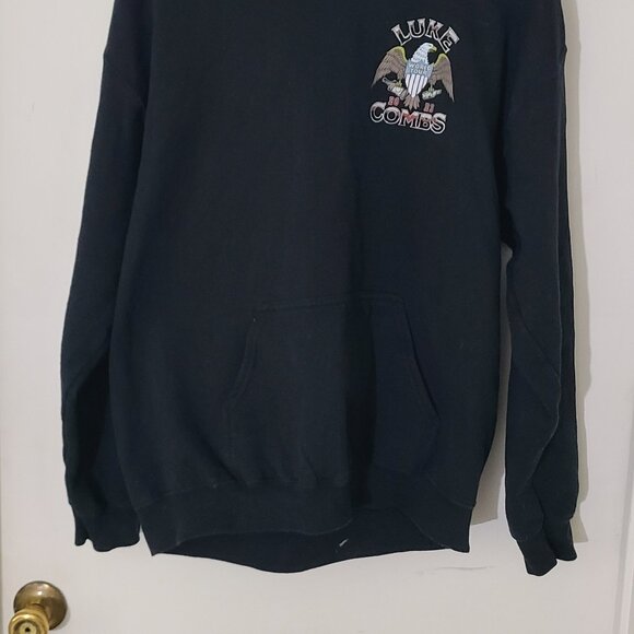 Luke Combs 2023 World Tour Hoodie Beer Never Broke My Heart Black Size Large - Picture 9 of 12